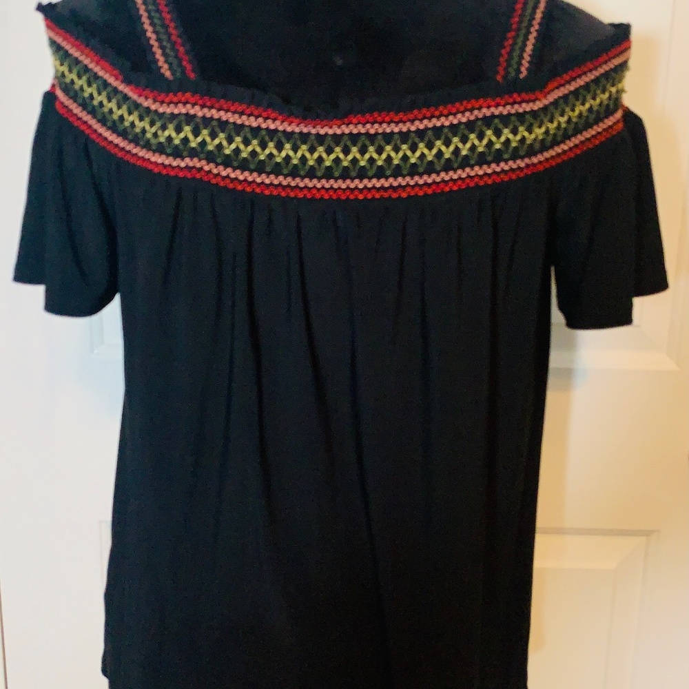 White House Black Market Black off the shoulder top in Medium